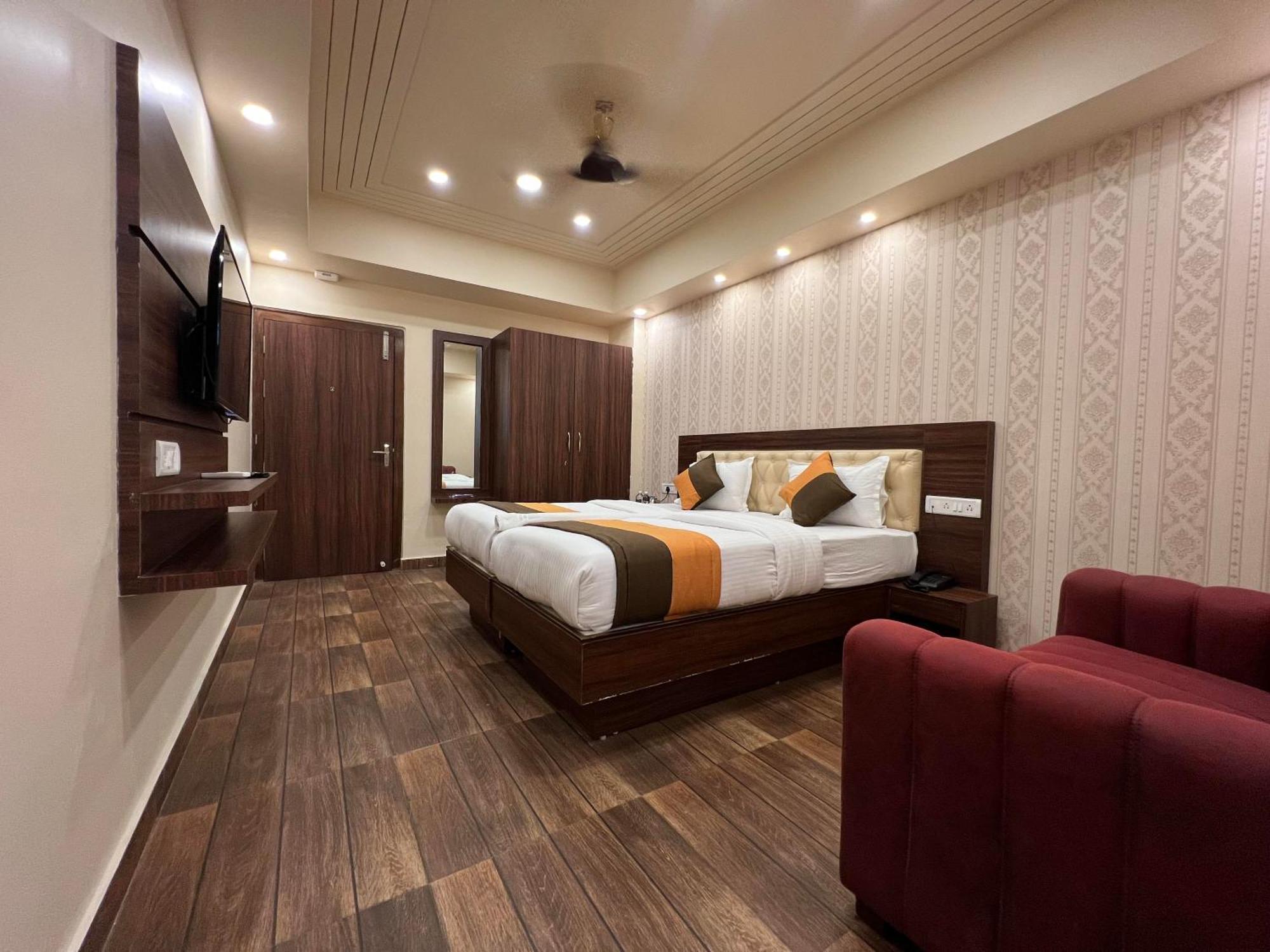 Grand Falcon Electronic City Kammasandra Exterior photo