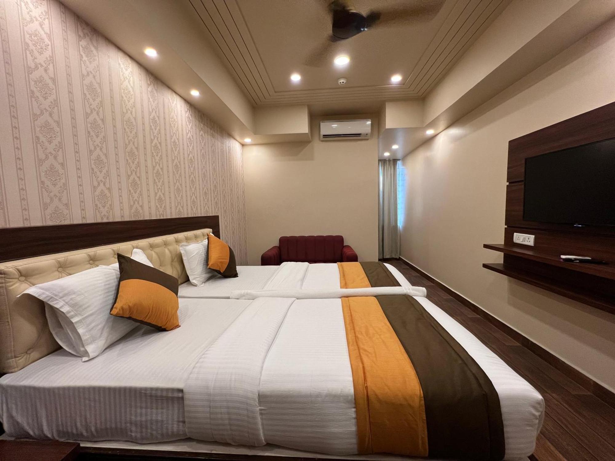 Grand Falcon Electronic City Kammasandra Exterior photo